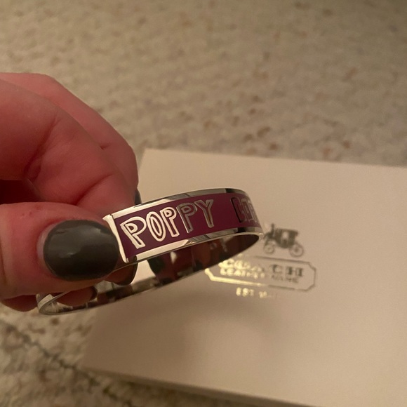 Coach poppy bangle bracelet silver purple new in box - Picture 7 of 7